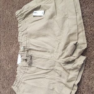 Linen shorts